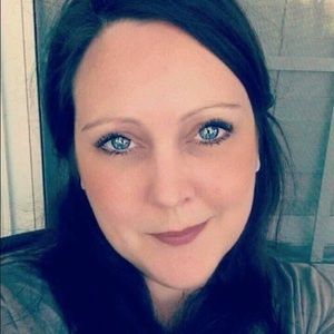 Meet your Posher, Candace